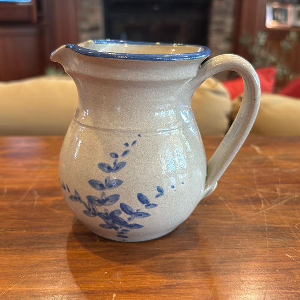 VINTAGE Red Wing Stoneware Creamer Pitcher Cottagecore Blue Trim Detail EXC